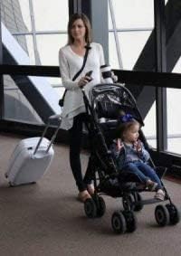 Hands Free your carry-on luggage - Anti theft.