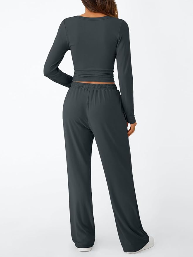 Trendy Queen Women's 2 Piece Matching Lounge Set Long Sleeve Side Ruching Top Wide Leg Drawstring Pants Set with Pockets