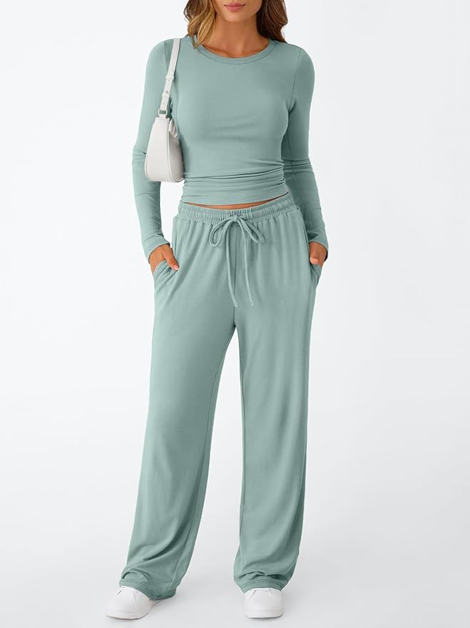 Trendy Queen Women's 2 Piece Matching Lounge Set Long Sleeve Side Ruching Top Wide Leg Drawstring Pants Set with Pockets