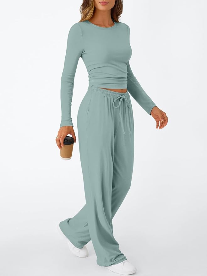 Trendy Queen Women's 2 Piece Matching Lounge Set Long Sleeve Side Ruching Top Wide Leg Drawstring Pants Set with Pockets