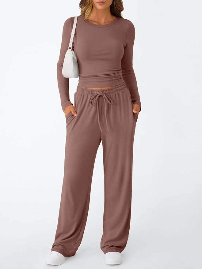 Trendy Queen Women's 2 Piece Matching Lounge Set Long Sleeve Side Ruching Top Wide Leg Drawstring Pants Set with Pockets