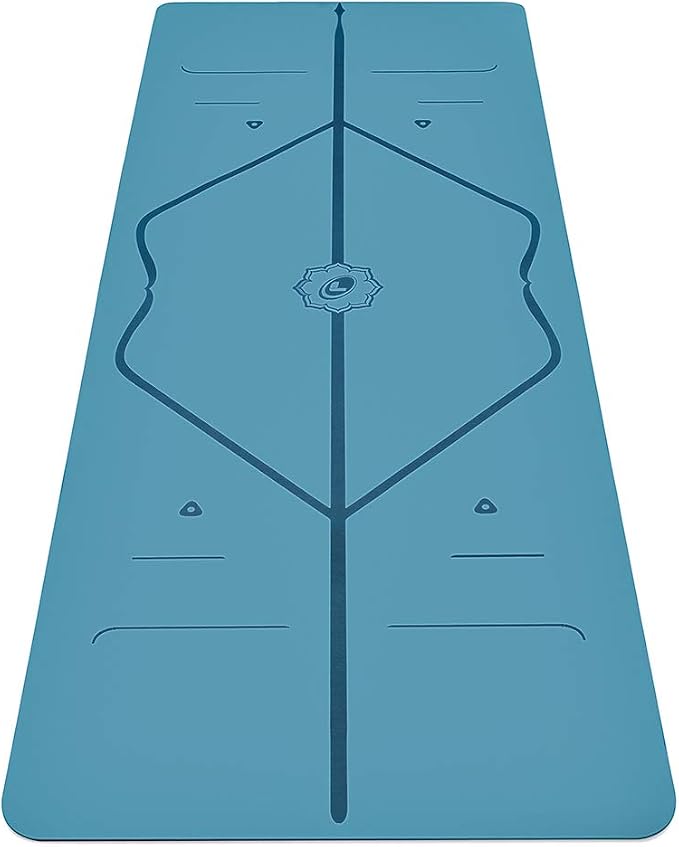 Liforme Travel Yoga mat – Patented Alignment System, Warrior-Like Grip, Non-Slip, Eco-Friendly, Ultra-Lightweight and Sweat Resistant, Made with Natural Rubber