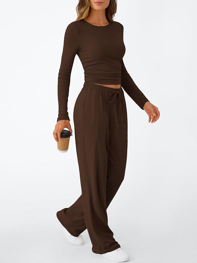Trendy Queen Women's 2 Piece Matching Lounge Set Long Sleeve Side Ruching Top Wide Leg Drawstring Pants Set with Pockets