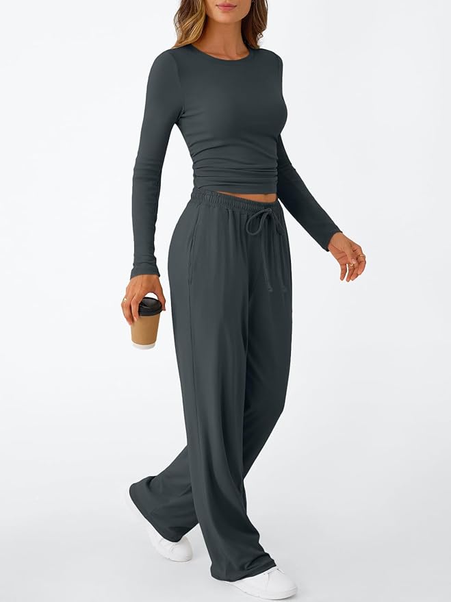 Trendy Queen Women's 2 Piece Matching Lounge Set Long Sleeve Side Ruching Top Wide Leg Drawstring Pants Set with Pockets