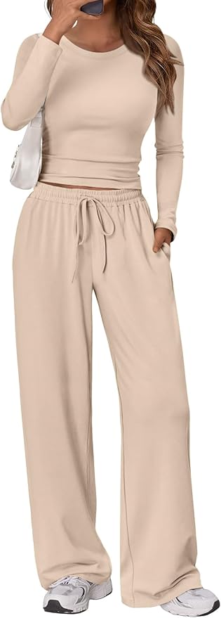 Trendy Queen Women's 2 Piece Matching Lounge Set Long Sleeve Side Ruching Top Wide Leg Drawstring Pants Set with Pockets