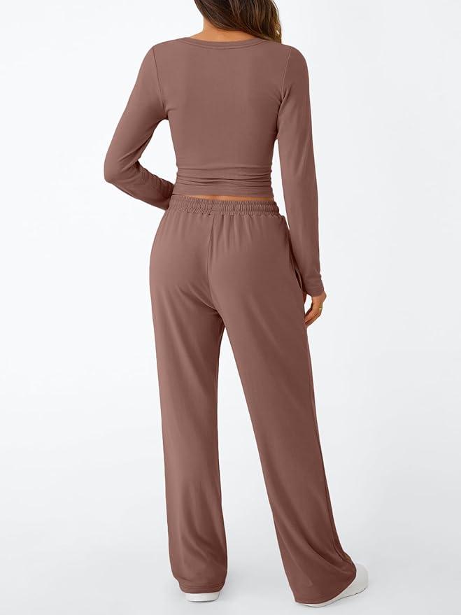 Trendy Queen Women's 2 Piece Matching Lounge Set Long Sleeve Side Ruching Top Wide Leg Drawstring Pants Set with Pockets