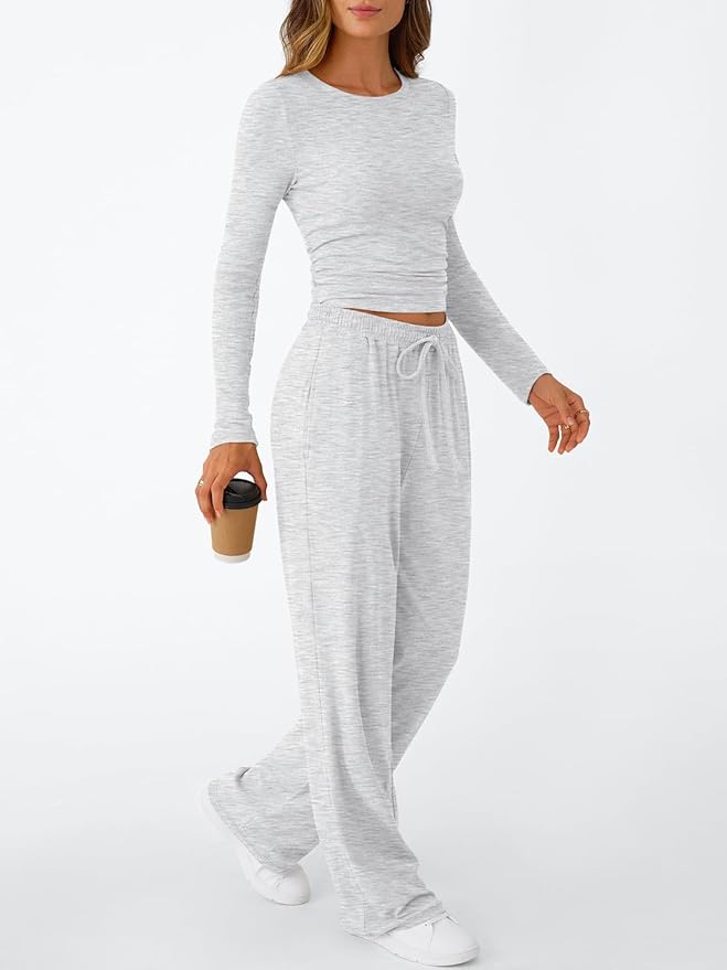 Trendy Queen Women's 2 Piece Matching Lounge Set Long Sleeve Side Ruching Top Wide Leg Drawstring Pants Set with Pockets