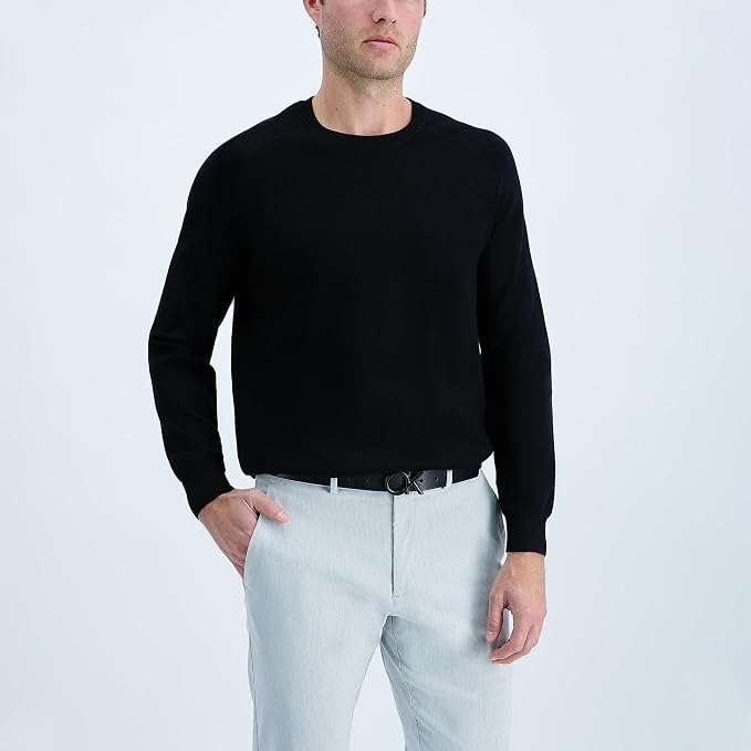 Calvin Klein Men’s CK Monogram Cut Out Buckle Belt – Casual Belt for Jeans & Everyday Wear