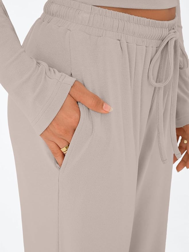 Trendy Queen Women's 2 Piece Matching Lounge Set Long Sleeve Side Ruching Top Wide Leg Drawstring Pants Set with Pockets