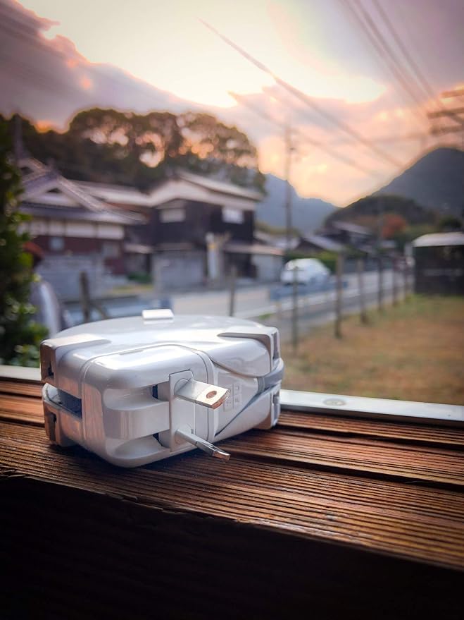 TOFU Maru All-in-One Circular Travel Hub and Desktop Companion