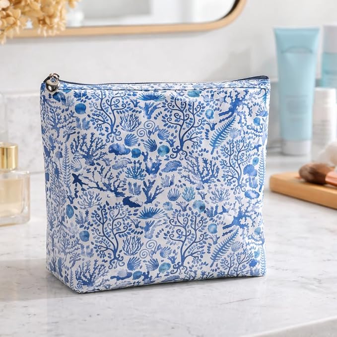 Jacaranda Living Large Cosmetic Bag – Water-Resistant Makeup & Toiletry Bag with PVC-Lined Interior, Travel Beauty Organizer, Blue Seashells