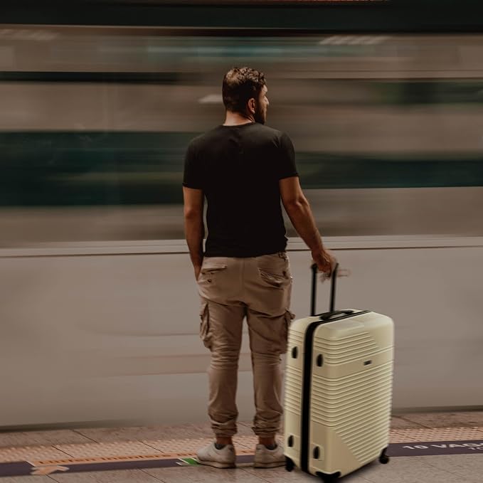 InUSA RESILIENCE Luggage with Spinner Wheels | Durable Lightweight Hardshell Suitcase, Spacious Travel Sets with Handle and Trolley | (20/24/28) 3 Piece Luggage Set | Sand
