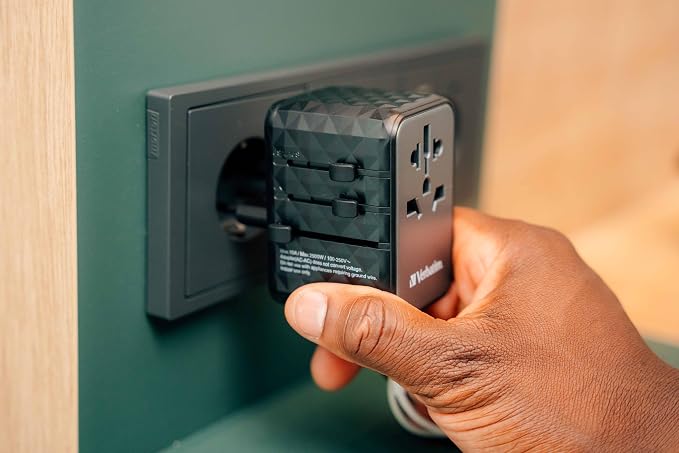 Verbatim UTA-05 GaN III 65W Universal Travel Adapter