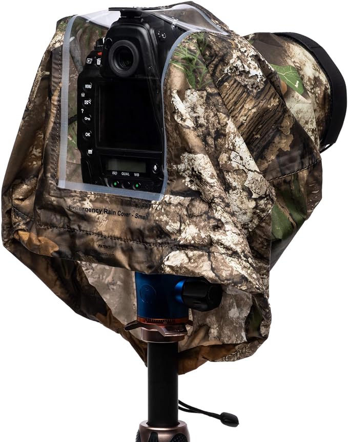 Think Tank Emergency Camera Rain Cover for DSLR and Mirrorless Cameras with 24-70mm Lens - Small (Realtree APX Camouflage)