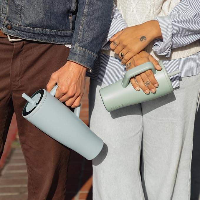 BrüMate Era 30 oz Tumbler with Handle and Straw | 100% Leakproof Insulated Water Bottle Tumbler with Lid and Flexible SoftSip Straw | Made of Stainless Steel | Cup Holder Friendly | 30oz (Lilac Dusk)