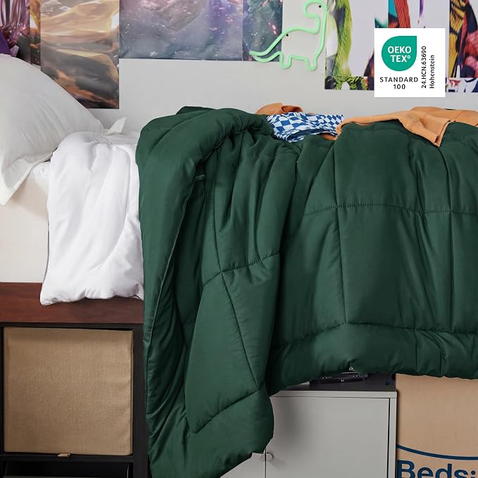 Bedsure Comforter Duvet Insert - Quilted Comforters Twin XL Size, All Season Duvet, GentleSoft Down Alternative Bedding, with 8 Tabs, Gifts for Women/Men, Green, Twin XL 92 x 68 Inches