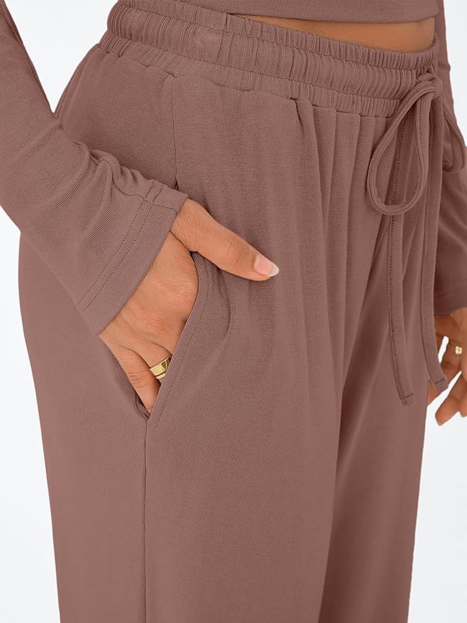 Trendy Queen Women's 2 Piece Matching Lounge Set Long Sleeve Side Ruching Top Wide Leg Drawstring Pants Set with Pockets