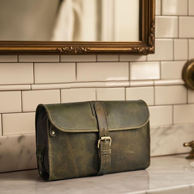 LEATHER VILLAGE Hanging Genuine Leather Toiletry Bag for Men & Women with Waterproof Lining – Handcrafted Vintage Travel Dopp Kit, Shaving Organizer & Shower Bathroom Essentials Case - Mud