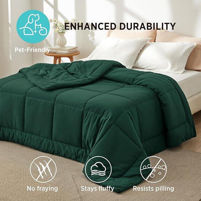 Bedsure Comforter Duvet Insert - Quilted Comforters King Size, All Season Duvet, GentleSoft Down Alternative Bedding, with 8 Tabs, Gifts for Women/Men, Green, King 90 x 102 Inches