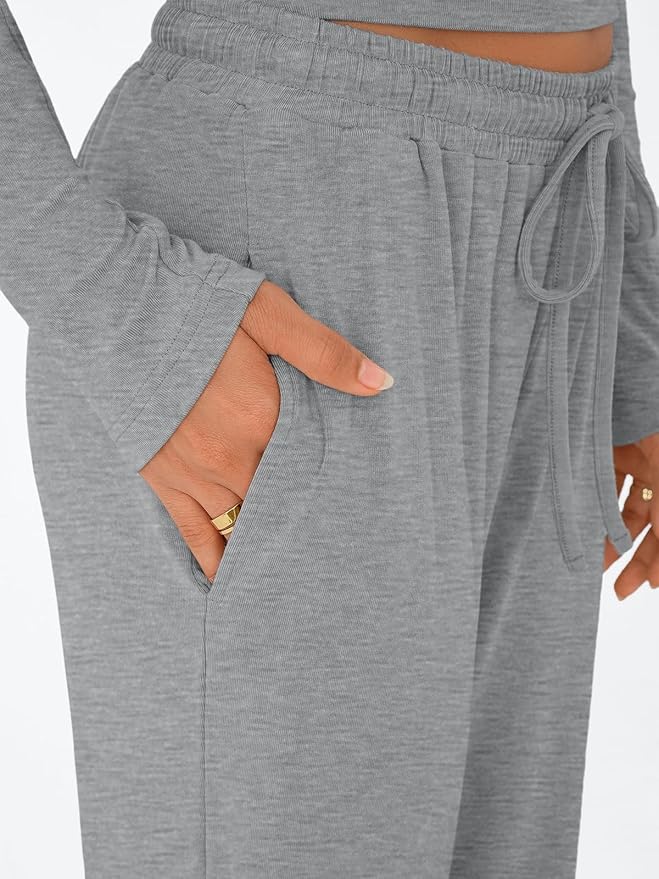 Trendy Queen Women's 2 Piece Matching Lounge Set Long Sleeve Side Ruching Top Wide Leg Drawstring Pants Set with Pockets